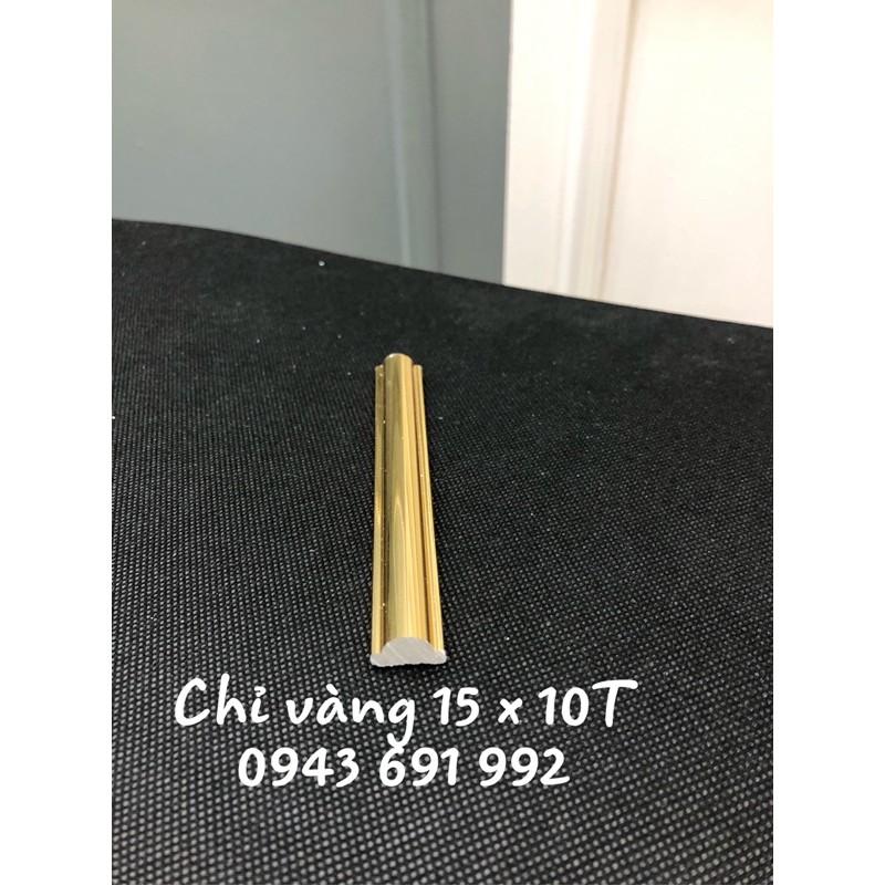 Chỉ nhựa màu vàng bóng bản rộng 1.5cm cây dài 2m4