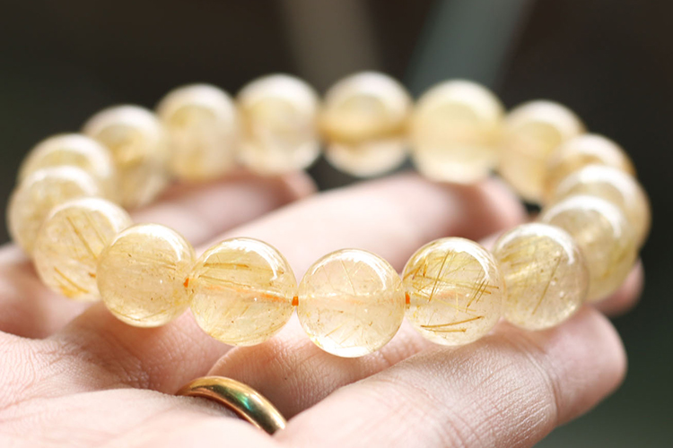 Vòng Thạch Anh Tóc Vàng Myanmar Ngọc Quý Gemstones