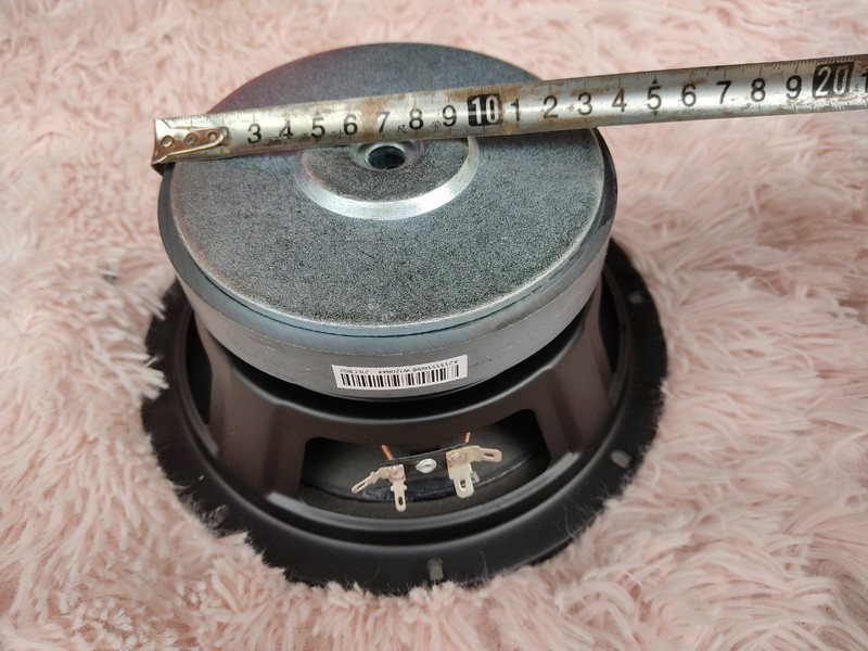 CỦ LOA BASS 20  TỪ 140 CÔN 36 GÂN MÚT