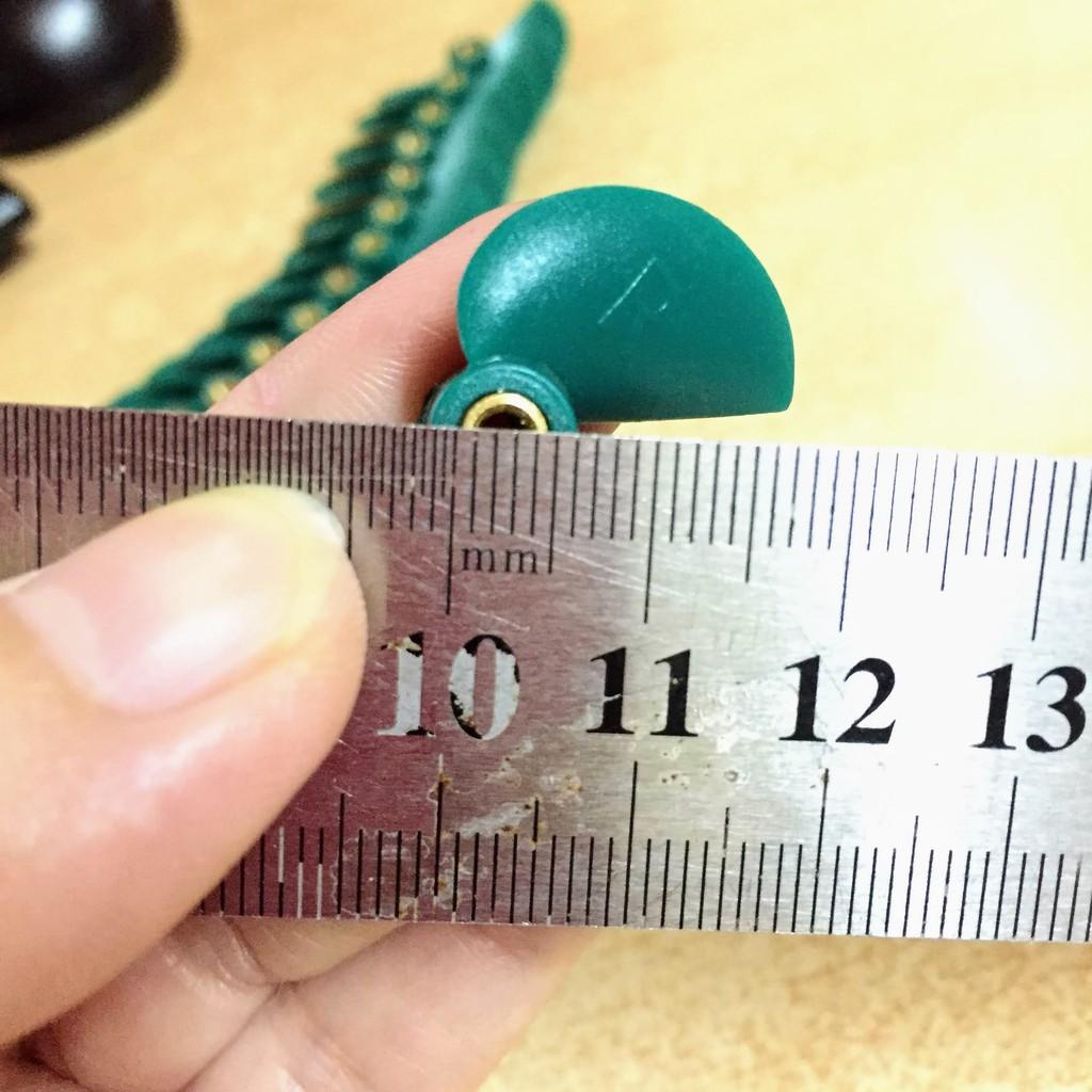 Chân vịt lẻ màu xanh có ren xoắn kích thước 3x36mm