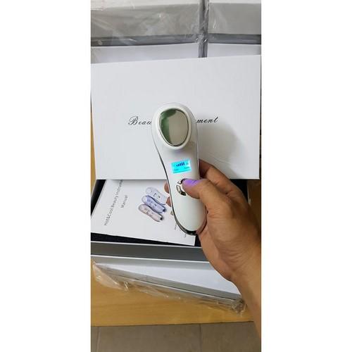 Búa nóng lạnh mini giúp se khít lỗ chân lông, nâng cơ trẻ hóa , xóa mờ nếp nhăn .