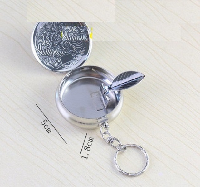 Gạt tàn thuốc bỏ túi kiêm móc khóa - hình ngẫu nhiên