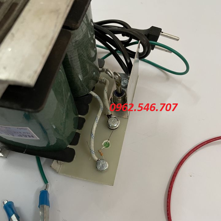 Sạc bình ắc quy 50A-100A - cục nạp bình ắc quy 12V tặng kèm 1 đôi kẹp bình