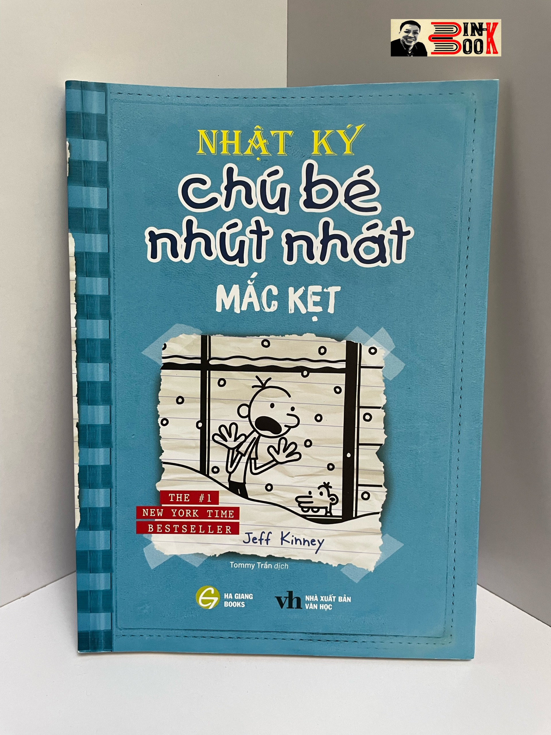 NHẬT KÝ CHÚ BÉ NHÚT NHÁT –  MẮC KẸT - Tiểu thuyết hay nhất thế giới về tuổi thơ suốt 01 năm - #1 Newyork Time Best Seller – Hà Giang Books – NXB Văn Học