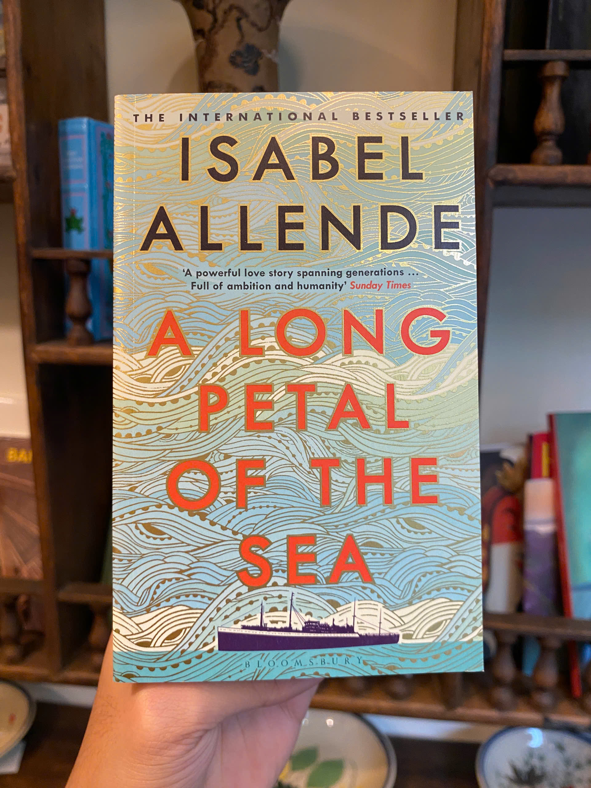 Sách - A Long Petal of the Sea by Isabel Allende - Historical Fiction/Fiction/Book Club - Ngoại Văn