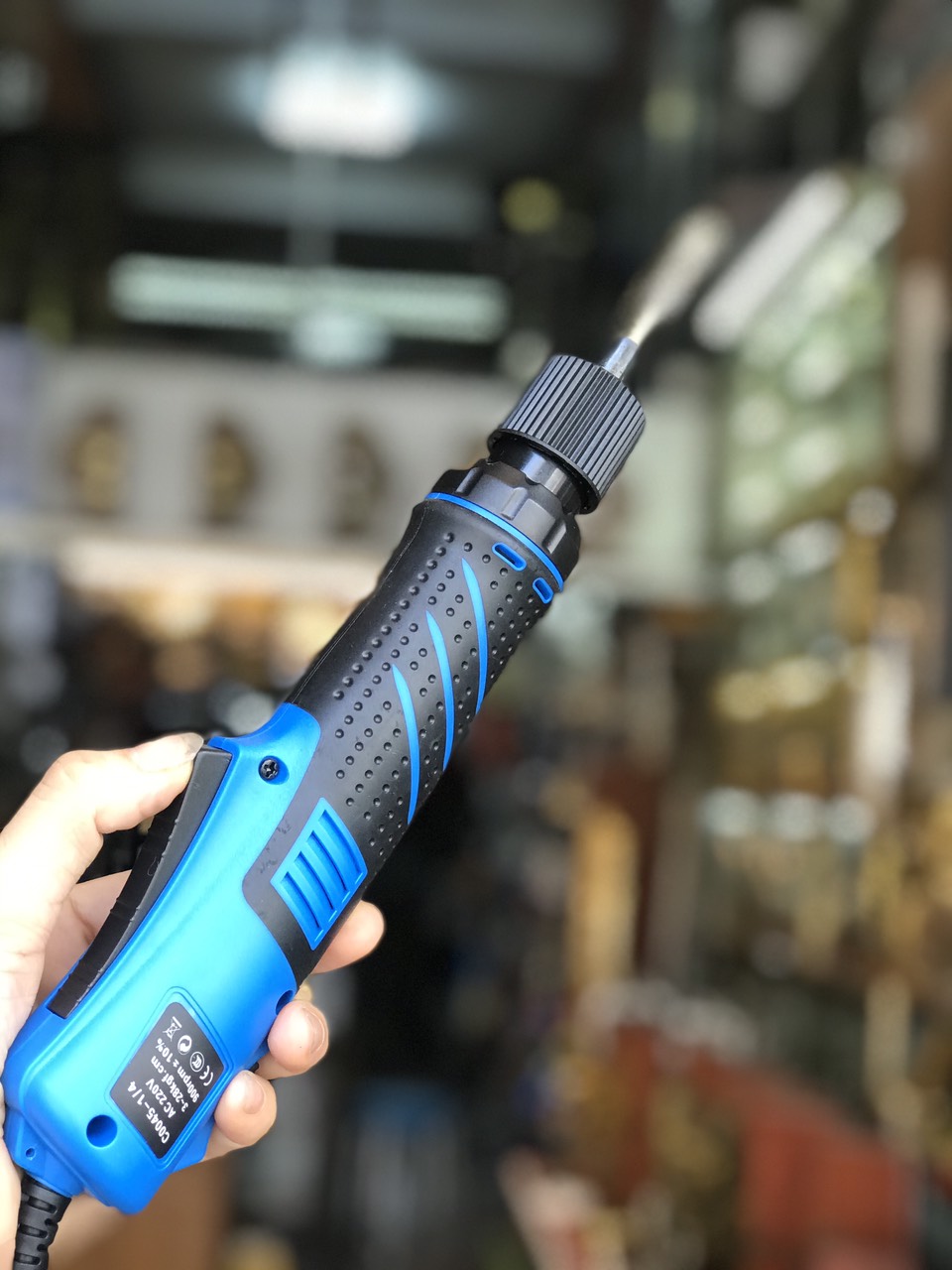 MÁY BẮN VÍT C-MART C0045