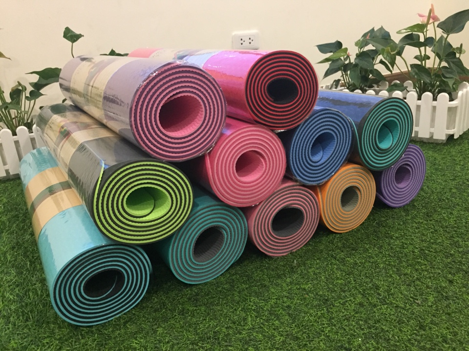 Thảm tập YOGA TPE 2 lớp chống thấm nước siêu bền, bám sàn tốt - phiên bản cao cấp 2019