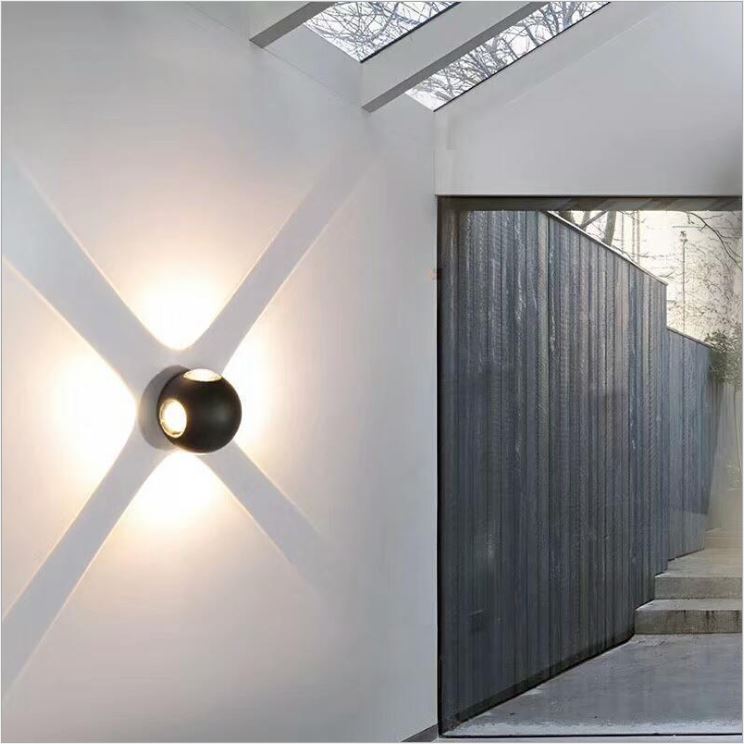 Đèn tường LED LOGIT nhỏ gọn, tiện dụng trang trí nội thất.