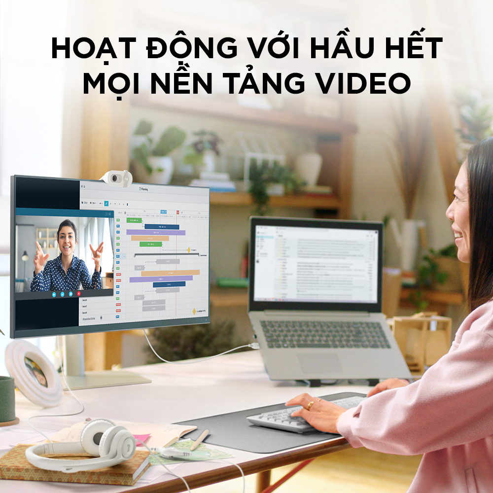 Webcam Full HD Logitech Brio 100 - Cân bằng ánh sáng, Mic, Màn chập, USB-A - Hàng Chính Hãng - Bảo Hành 12 Tháng 