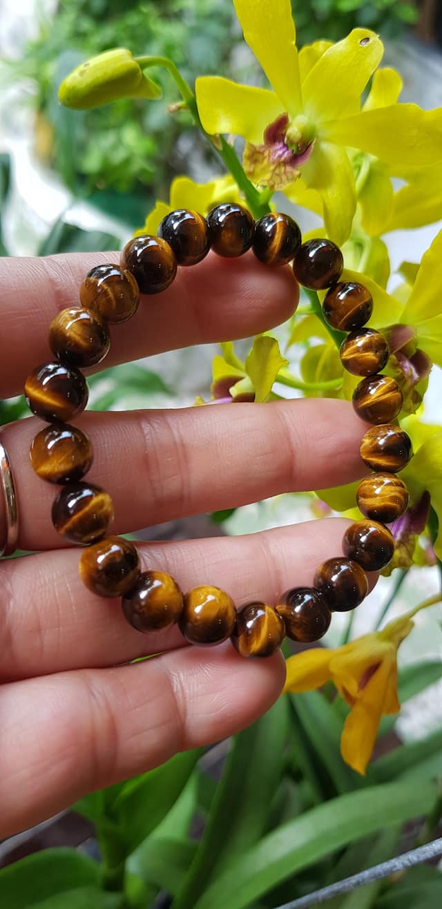 Vòng tay phong thuỷ may mắn nữ đá mắt hổ tự nhiên vàng nâu bóng mượt đẹp Size nữ vòng hạt 8mm Vòng hợp nữ mệnh kim mệnh thổ mệnh Thủy đeo tay đẹp ạ