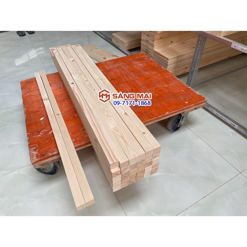 - Thanh gỗ thông vuông 3cm x 3cm x dài 100cm x láng mịn 4 mặt