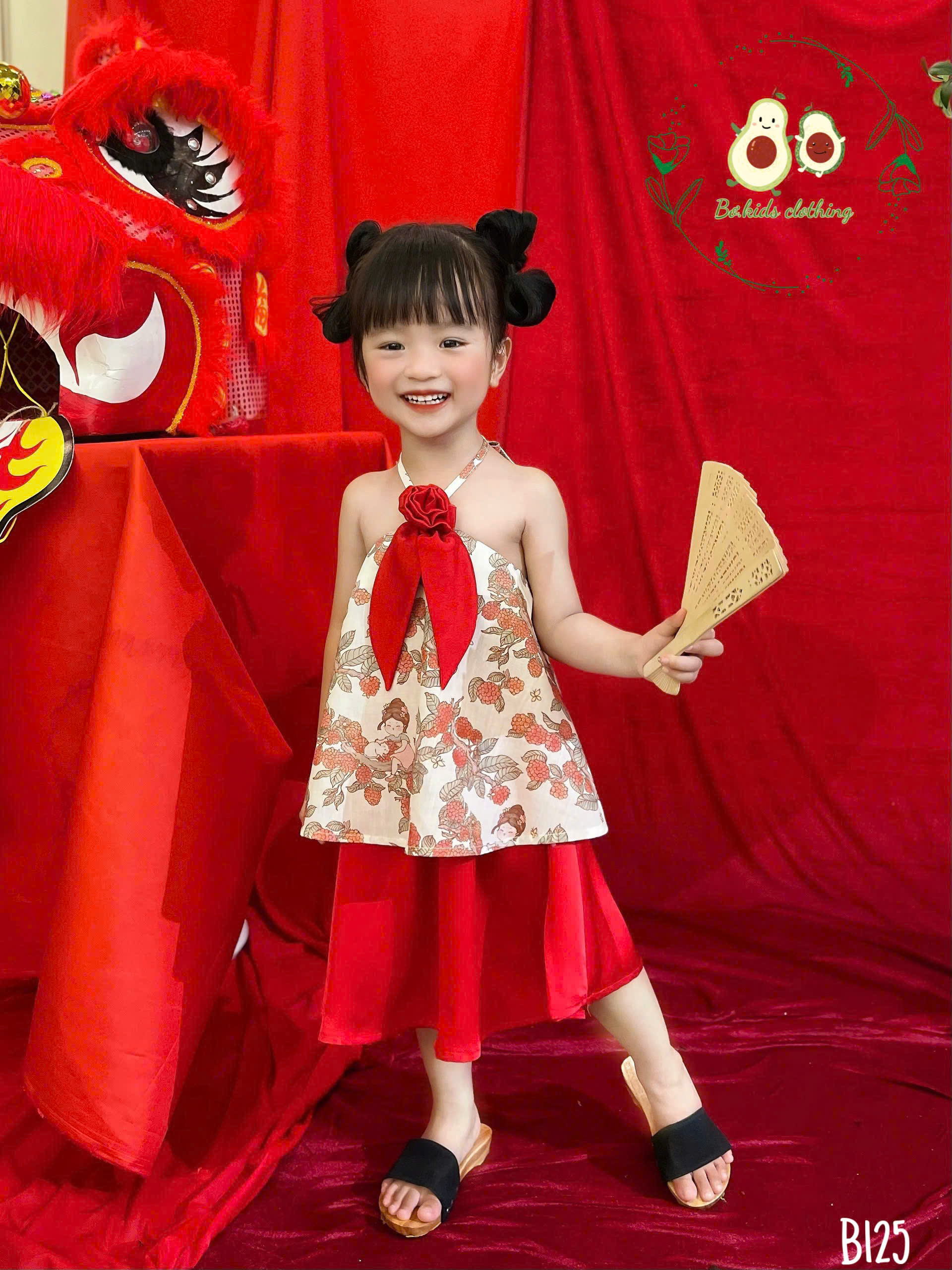 Đầm cổ yếm 2 tầng cho bé gái mặc lễ tết noel giáng sinh năm mới dự tiệc biễu diễn từ 10-40kg chất lụa mềm