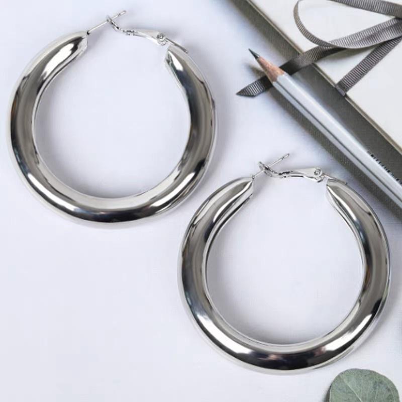 Khuyên tai trơn khoanh tròn - Arora boutique