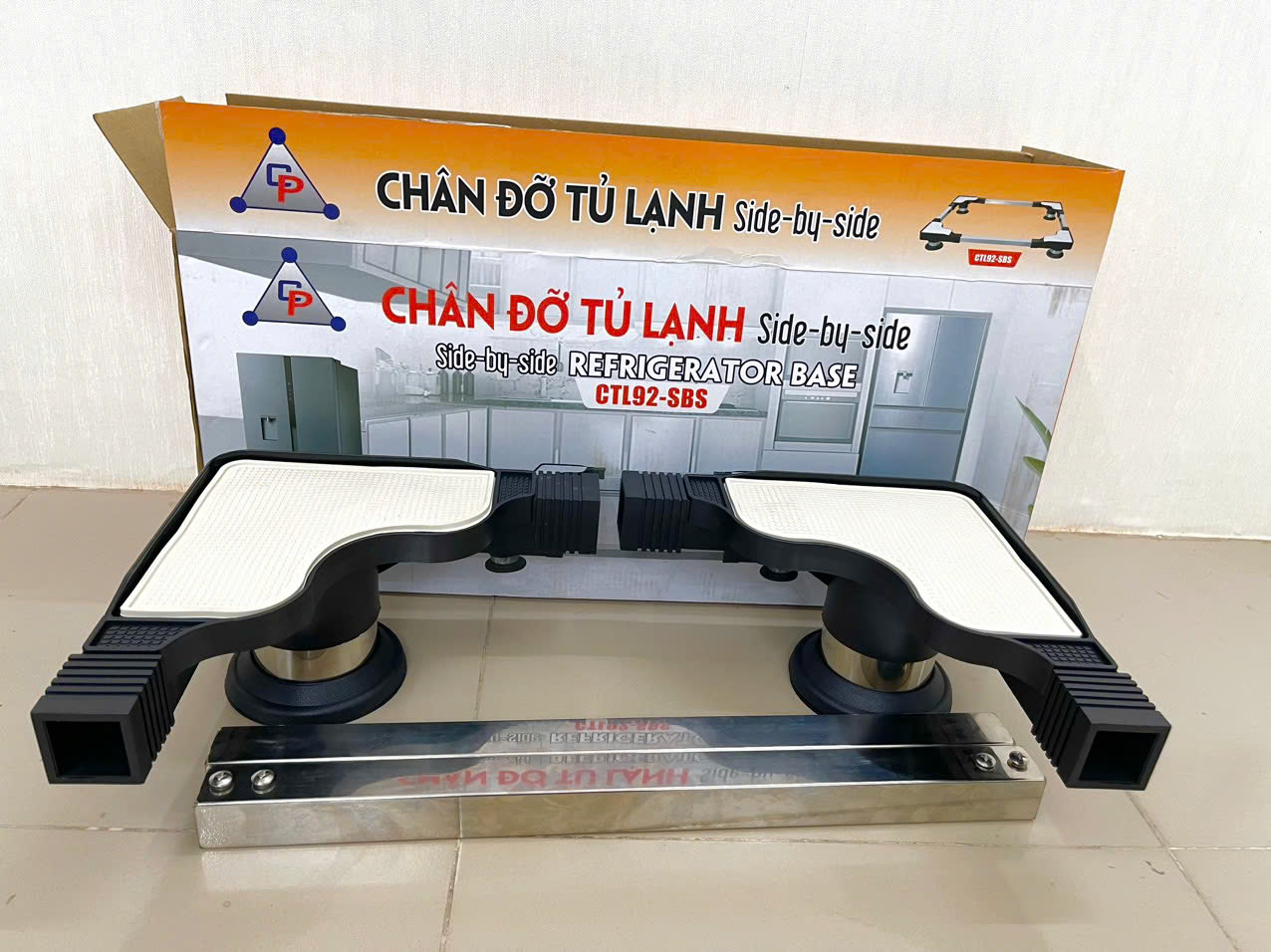 Chân đỡ đa năng tủ lạnh- máy giặt Chánh Phát điều chỉnh kích thước từ 52cm-92cm, chân side by side CTL92-SBS - Hàng Chính Hãng