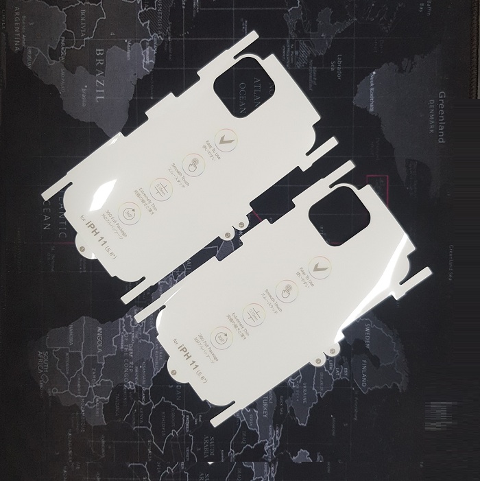 Tấm dán lưng viền trong suốt PPF dành cho iPhone 11