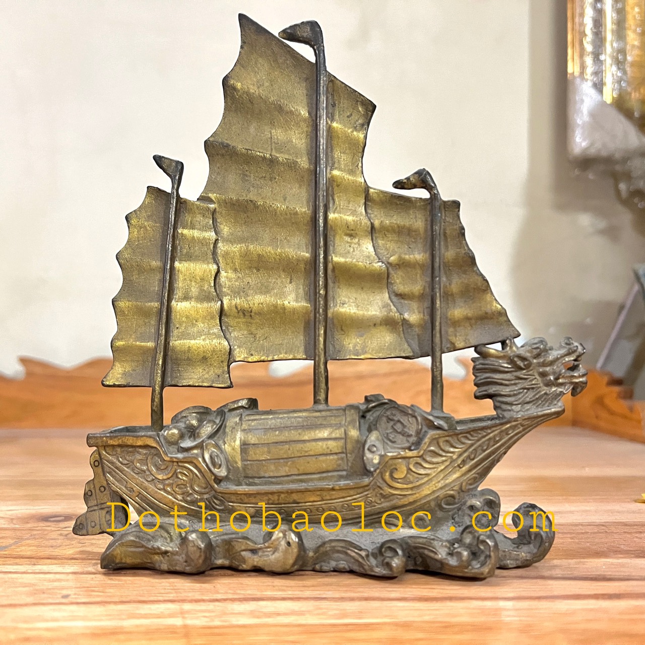 Thuận Buồm Xuôi Gió bằng đồng cao 17cm