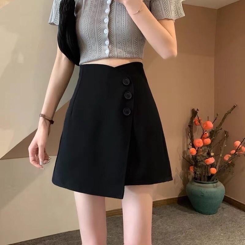 Quần giả váy cạp cao khuy lệch
