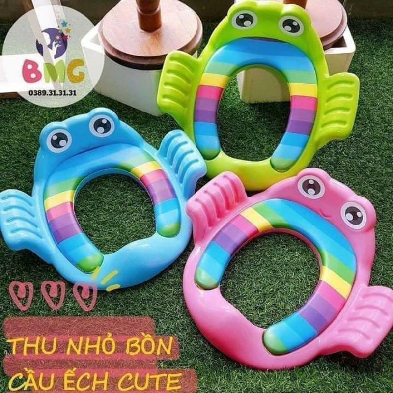 Bệ thu nhỏ bồn cầu hình ếch có tay cầm cho bé