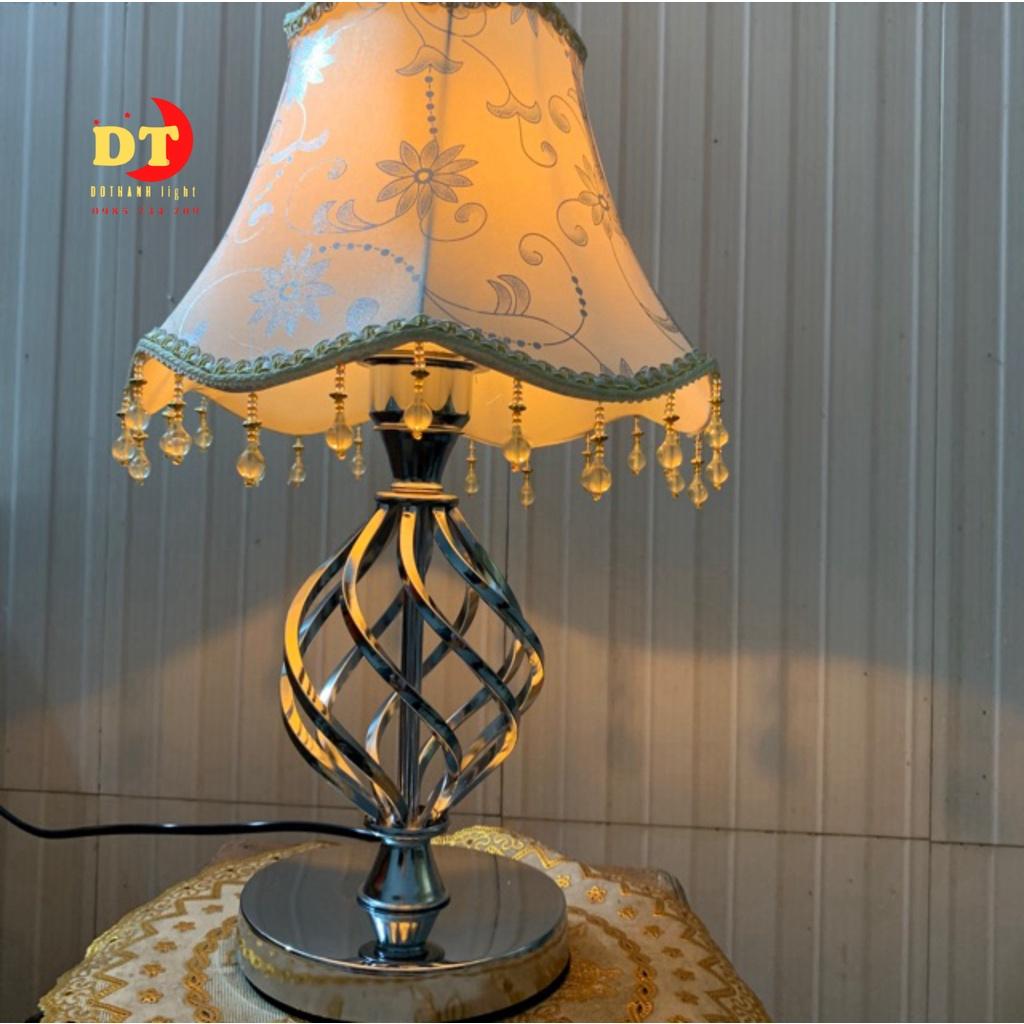 ĐÈN NGỦ ĐỂ BÀN Phong Cách Châu Âu HTLK DBN