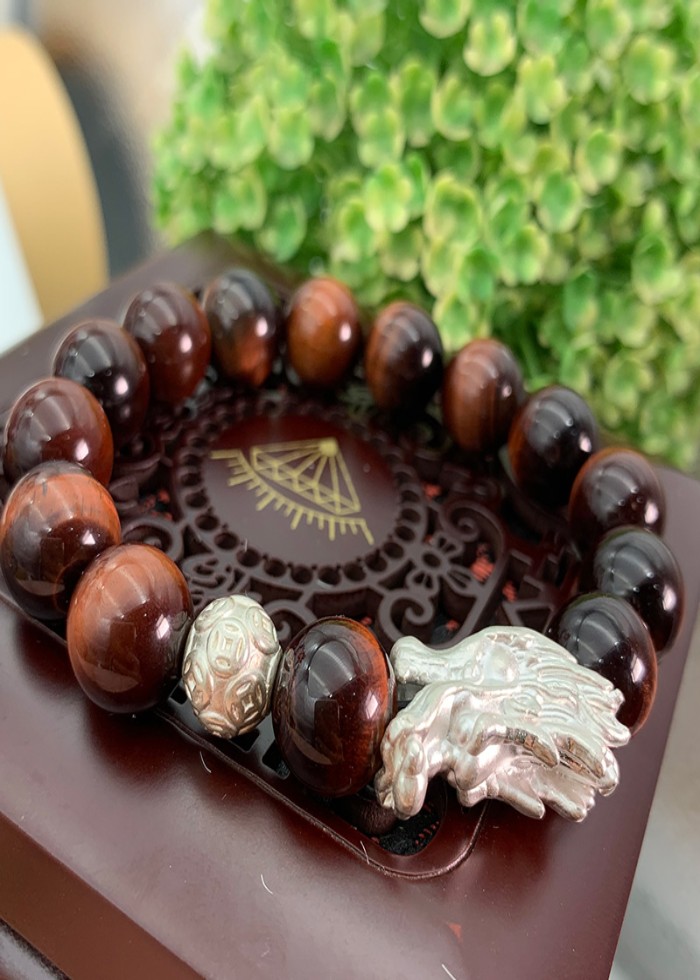 Vòng Đá Mắt Hổ Đỏ Charm Đầu Rồng Bi Kim Tiền Bạc Ta