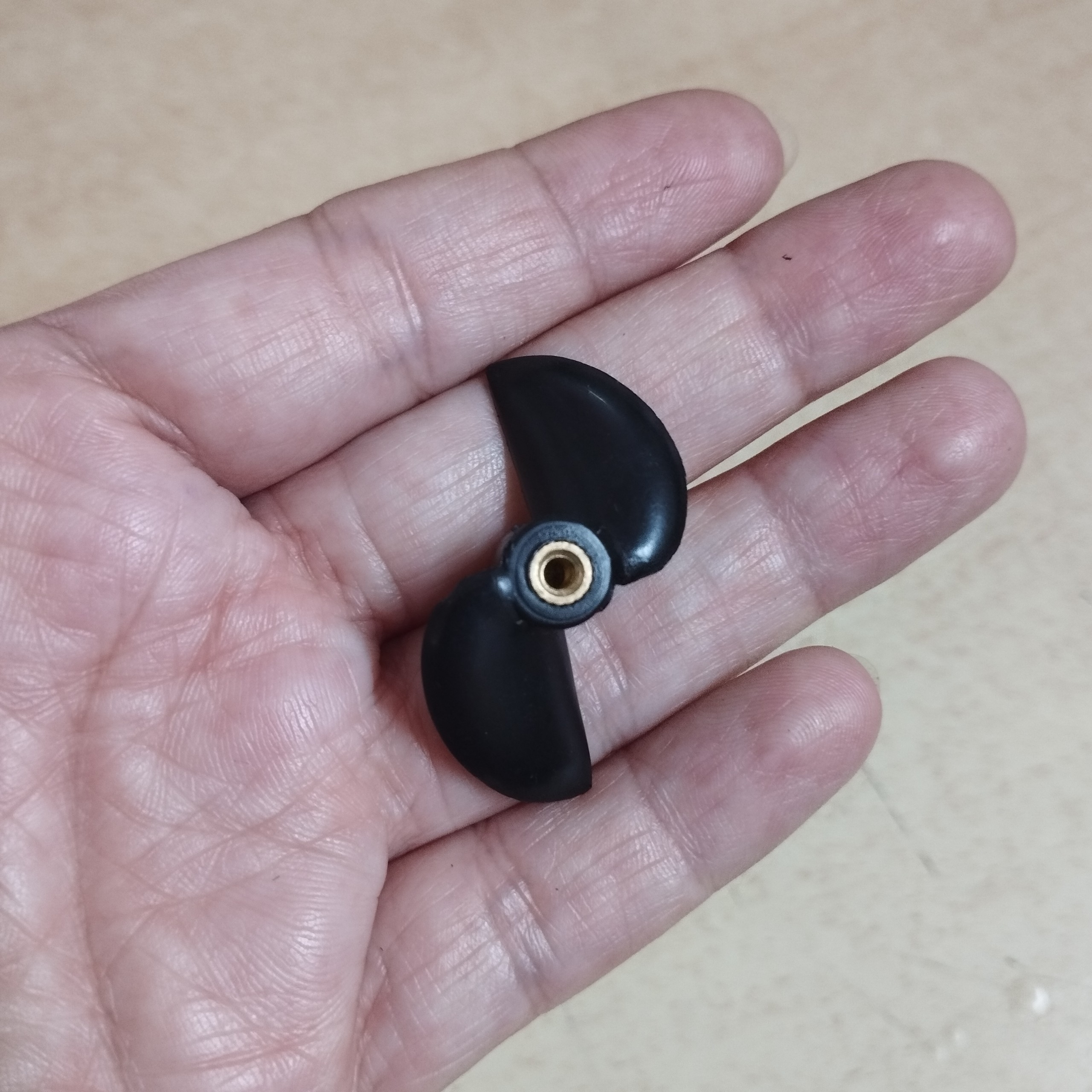 Chân vịt có ren xoắn kích thước 3x36mm, bán theo cặp thuận nghịch