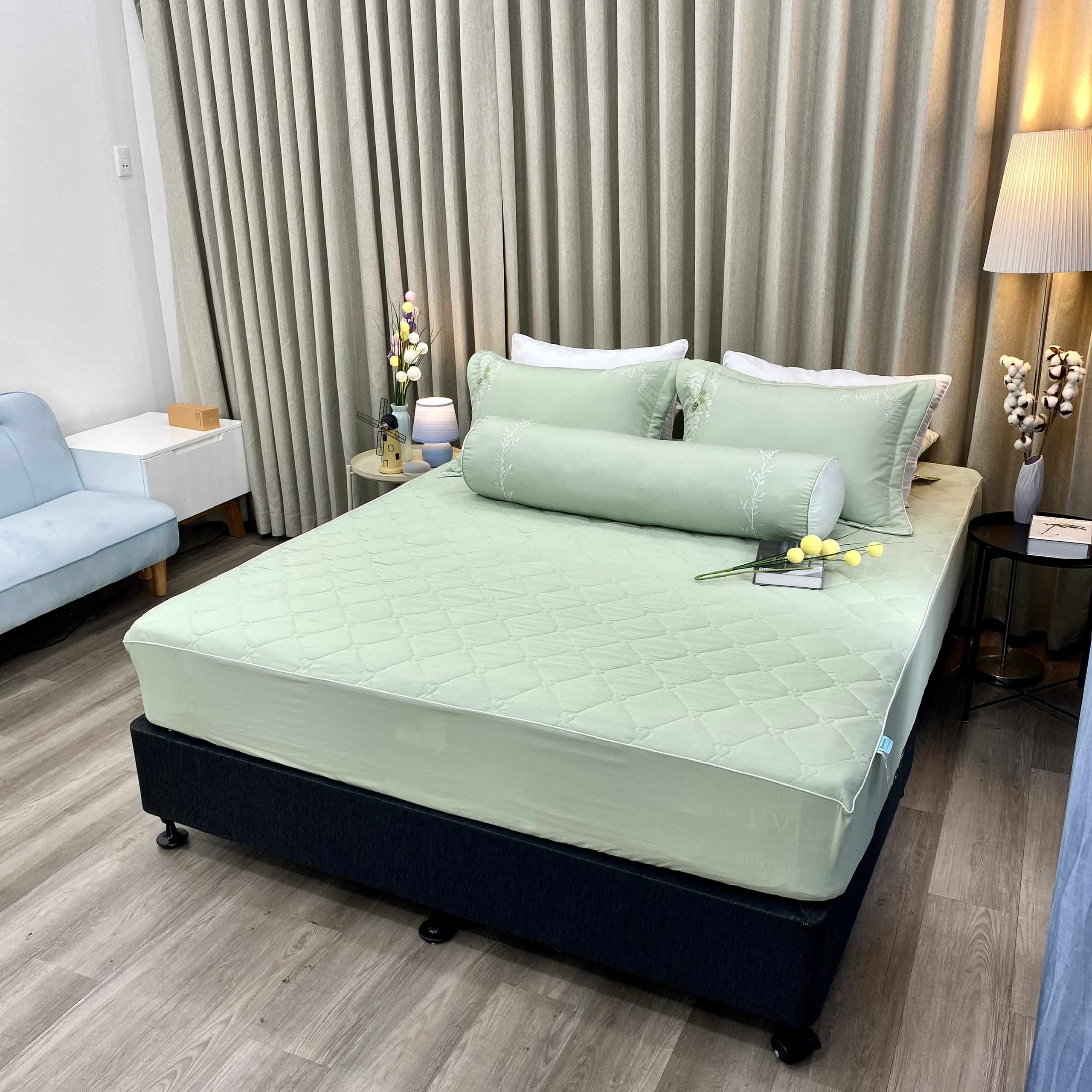 Bộ ga giường chần bông KBedding by Everon KMTS 103 Microtencel Xanh ngọc (4 món)