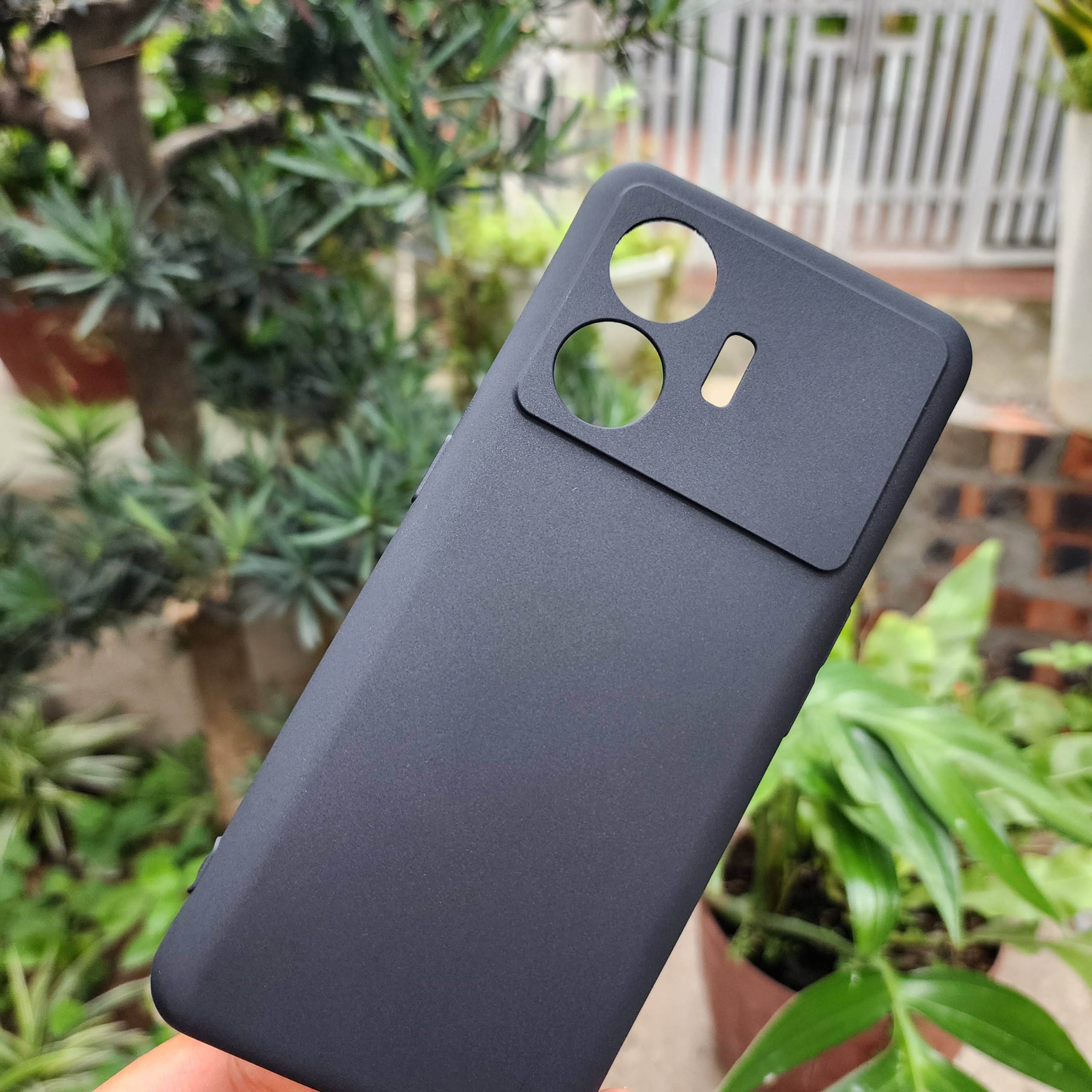 Ốp Lưng Dẻo cho Relame GT Neo 5 SE 5G - Chống Bẩn TPU Đen Nhám Mịn, Chống Bám Vân Tay, Có Gờ Bảo Vệ Camera.
