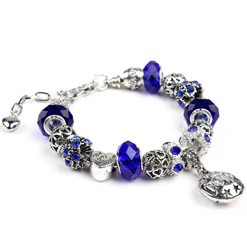 Vòng tay charm chữ Love mẫu mới