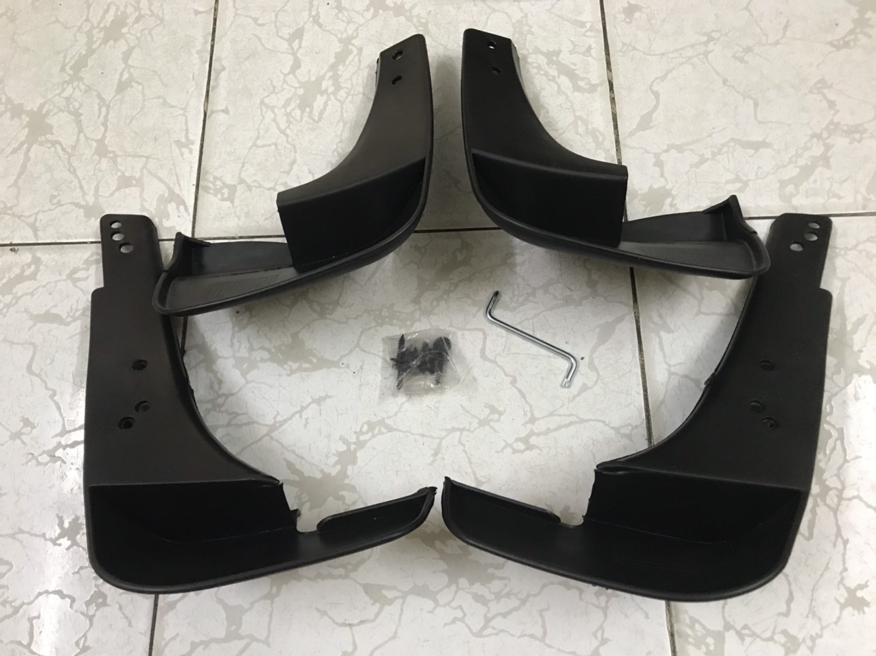 Bộ chắn bùn bánh xe Toyota Corolla Altis 2001-05