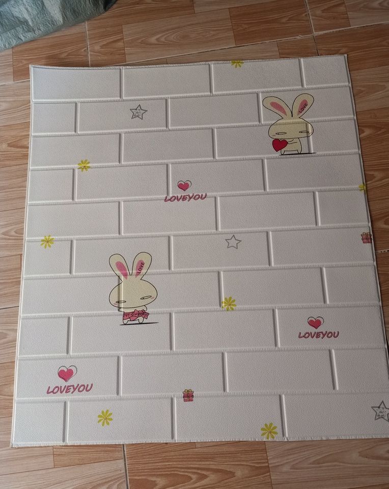 Bộ 20 Tấm Xốp Dán Tường Hoạt Hình Thỏ Siêu Dễ Thương Sẵn Keo 70x77