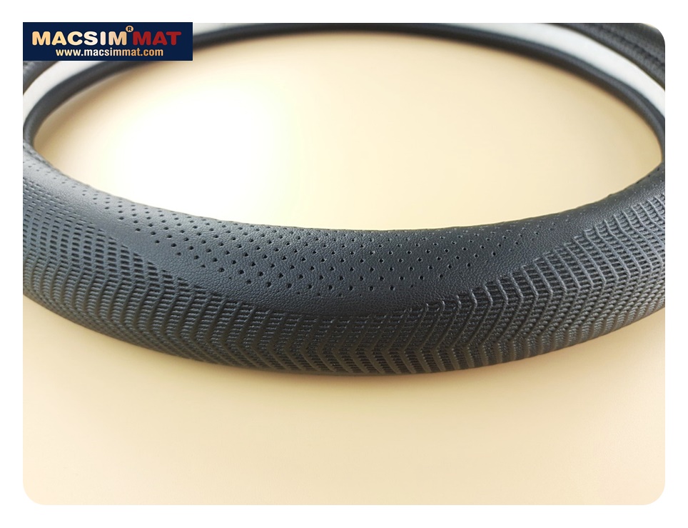 Bọc vô lăng cao cấp Macsim mã L17T mới chất liệu da thật - Khâu tay 100% size M phù hợp các loại xe
