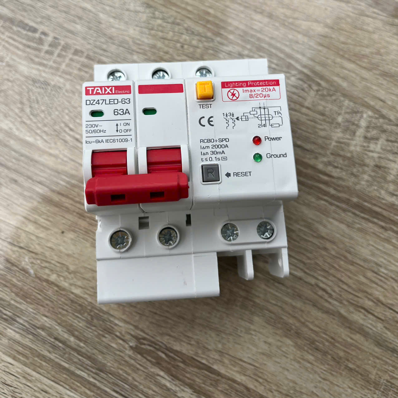 Aptomat Chống Giật 63A – Cầu Dao Chống Sét Lan Truyền Cao Cấp – Bảo Vệ An Toàn Điện Gia Đình