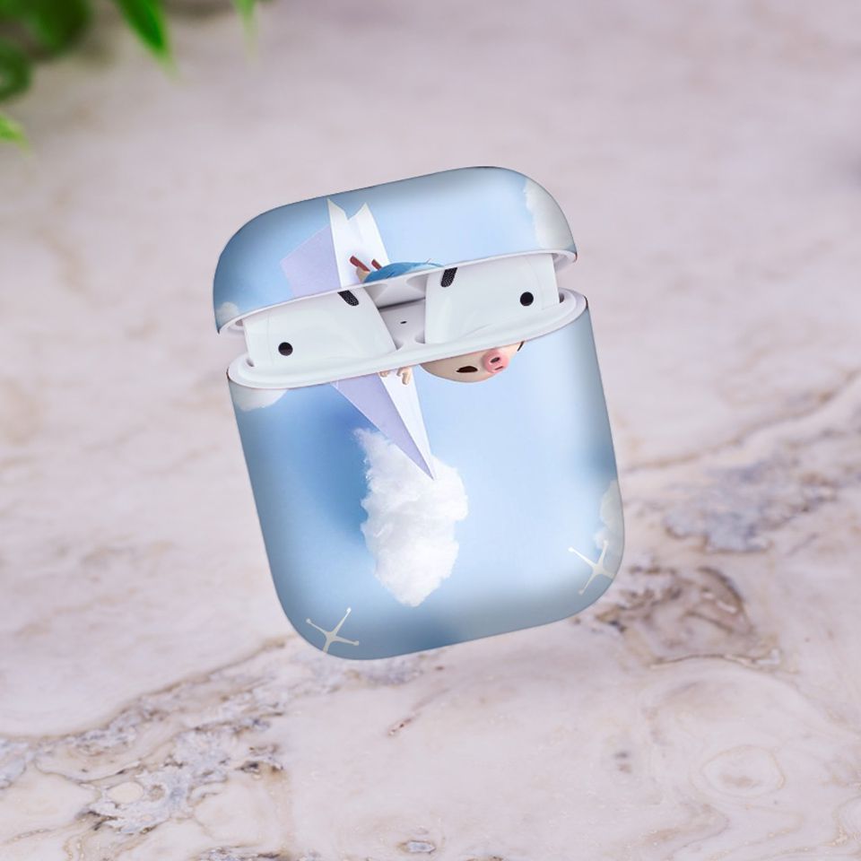 Miếng dán skin chống bẩn cho tai nghe AirPods in hình Heo con dễ thương - HEO2k19 - 003 (bản không dây 1 và 2)