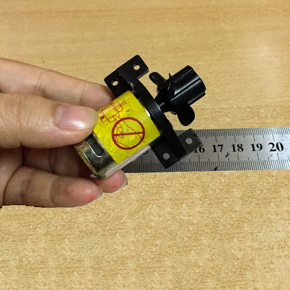 Động cơ 370 kèm quạt làm mát tàu điều khiển từ xa S.M 7011