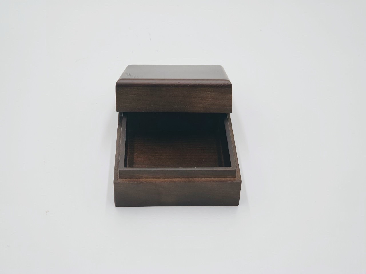 Hộp đựng trang sức - Màu Nâu - 10x 10 x 6 cm