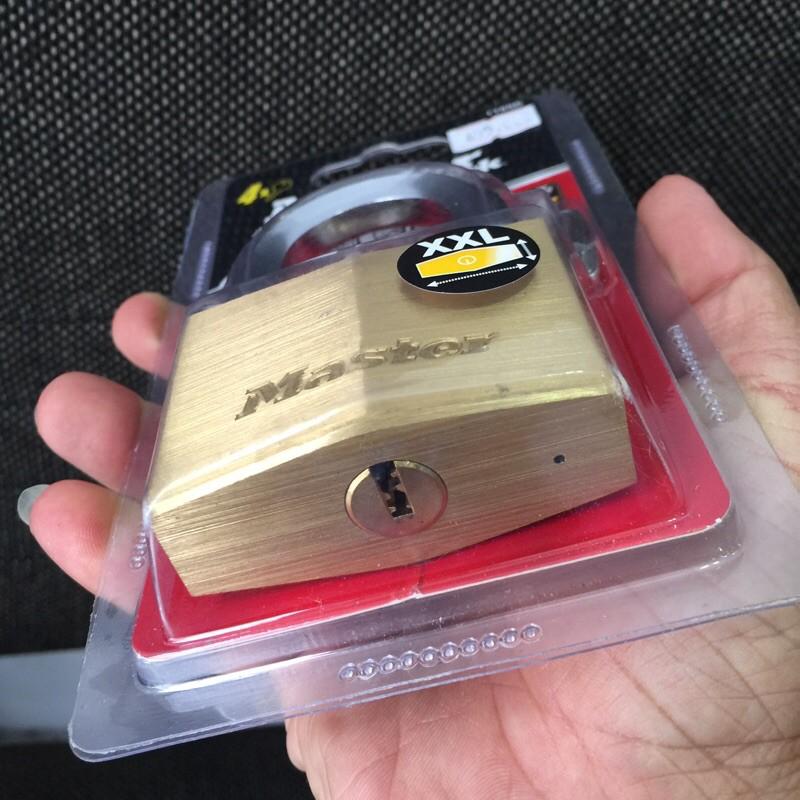 Khóa Master Lock 1165 D thân đồng rộng 60mm dầy XXL càng chống cắt - MSOFT