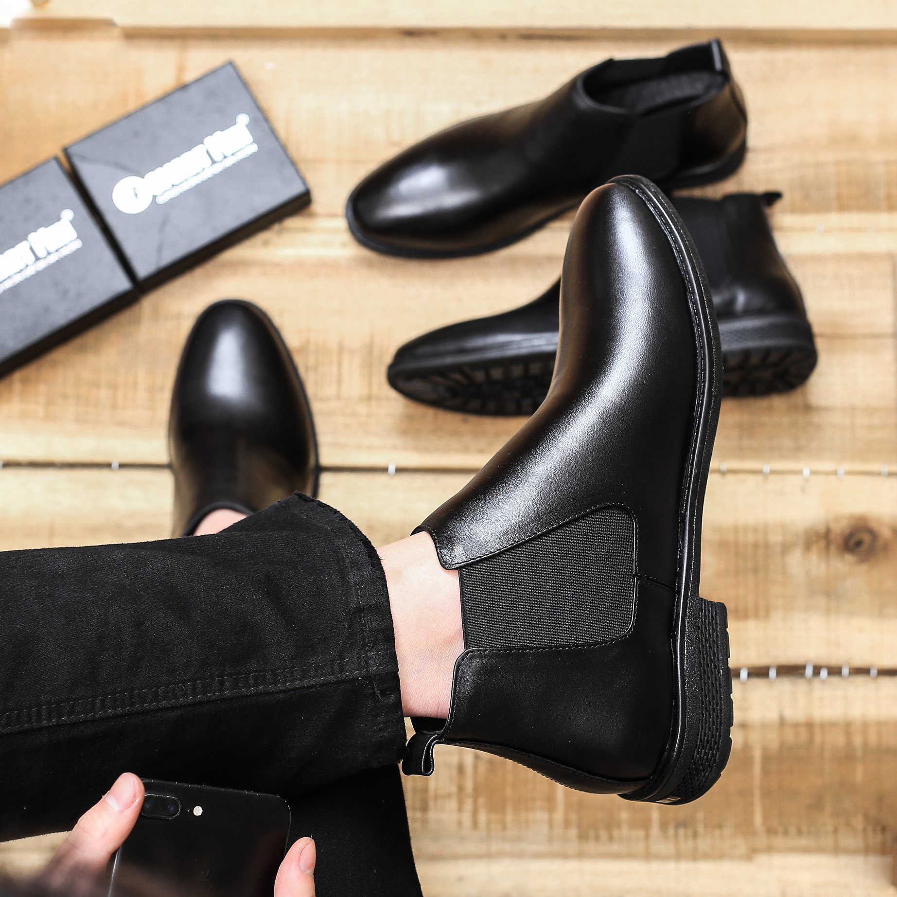 Hình ảnh Chelsea Boots Nam Cổ Lửng Form Cực Chuẩn Cổ Chun Tôn Dáng