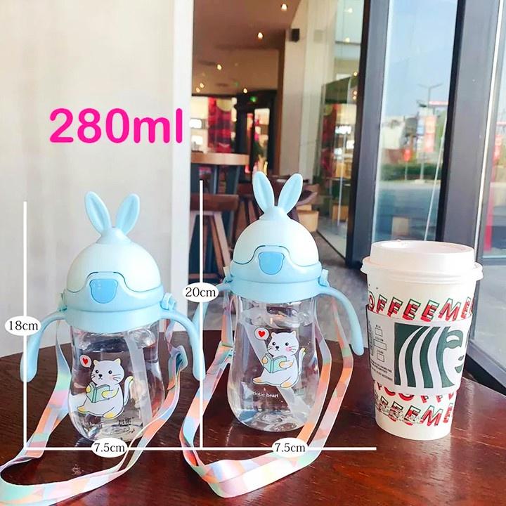 Bình uống nước cho bé có ống hút chống sặc giúp bé đi học an toàn