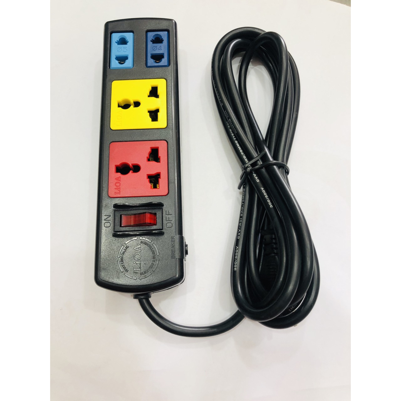 Ổ cắm điện- 2D2S32N- 2 ổ 2 chấu, 2 ổ 3 chấu, dây dài 3 mét