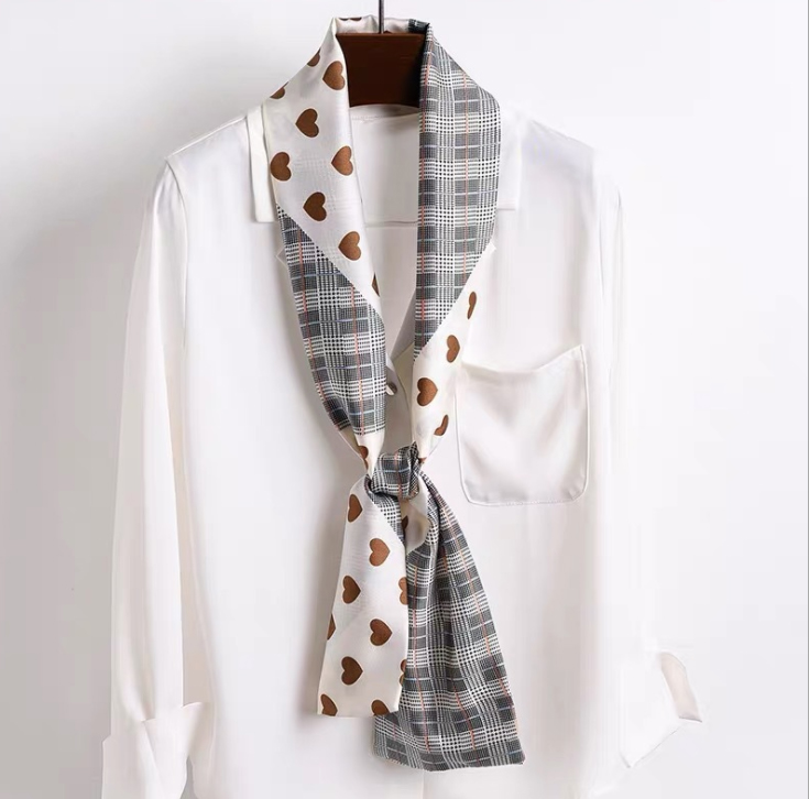 Khăn lụa họa tiết hình trái tim dễ thương KAH78 (15x145cm)