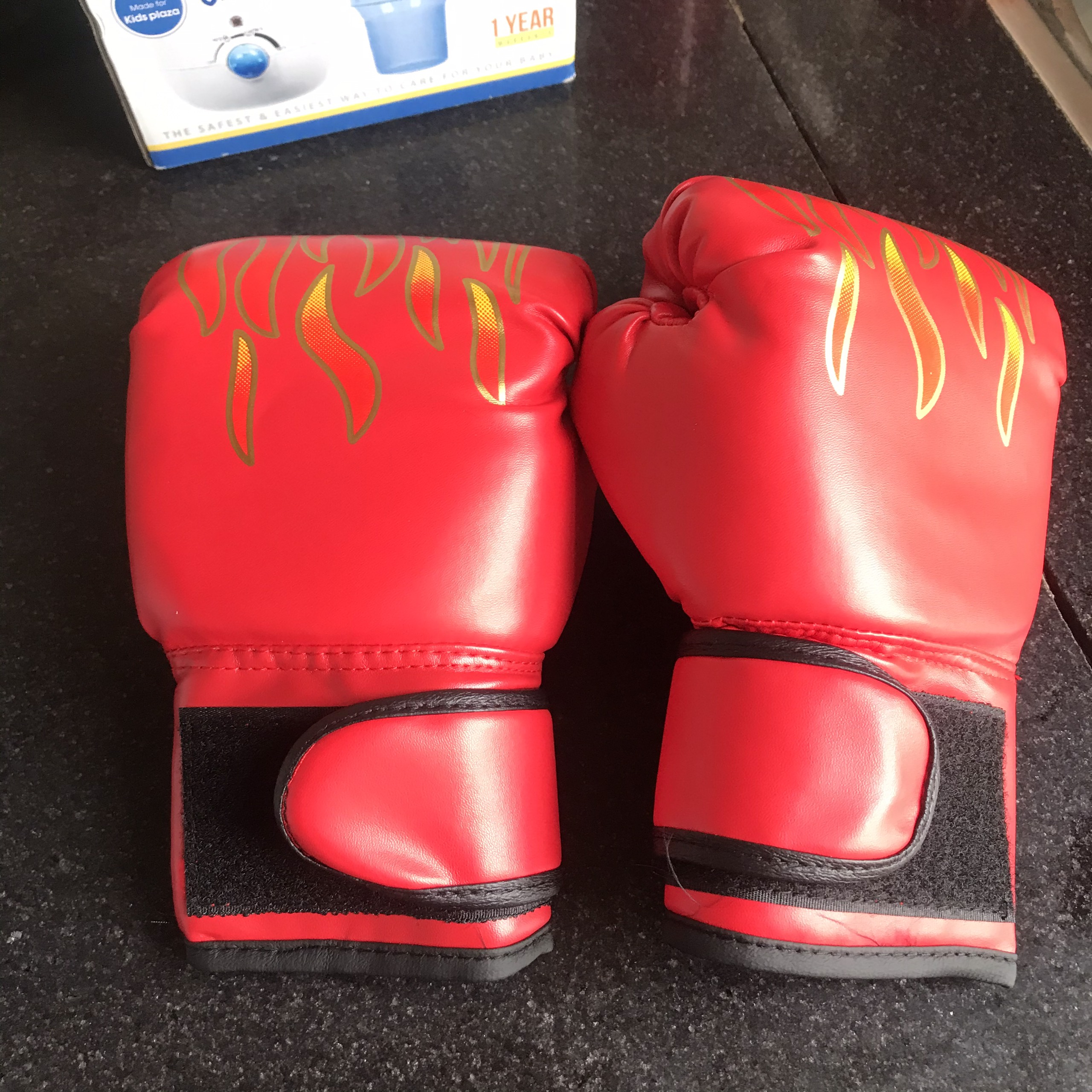 Găng tay đấm bốc cho trẻ em 6 - 13 tuổi – Găng tập boxing cho trẻ em - Hàng Chính Hãng AMandaC Life