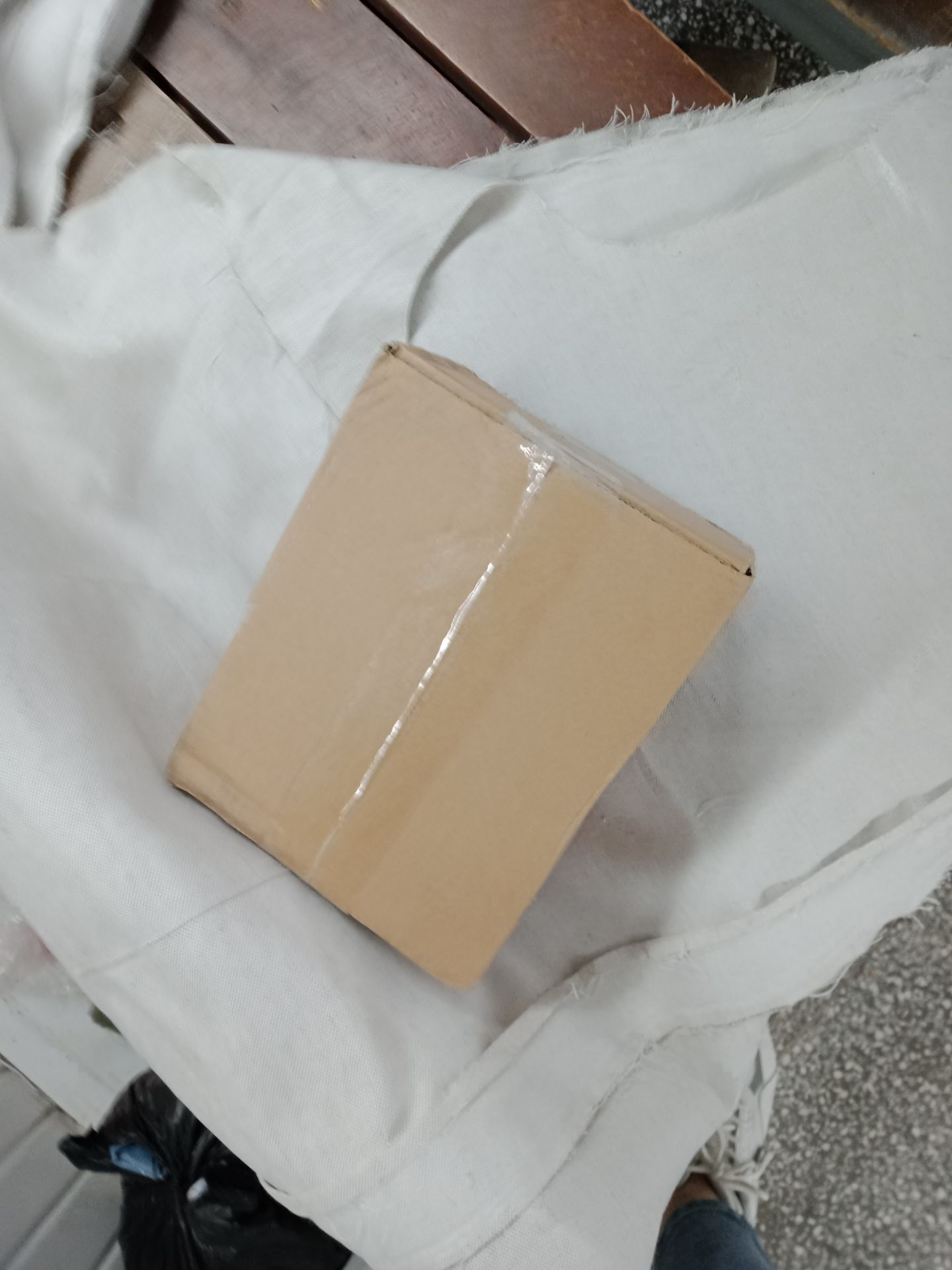 giao hàng ko có tem của tiki