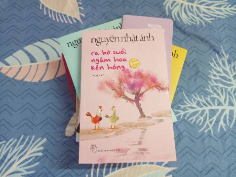 Sách đẹp, giấy đẹp, in và trình bày đẹp. Các tác phẩm của Nhà văn Nguyễn Nhật Ánh luôn cuốn hút các độc giả với nhiều cảm xúc của lứa tuổi học trò. Nhà sách Tiki giao hàng nhanh, bọc gói sản phẩm cẩn thận. Xin cảm ơn Tiki.