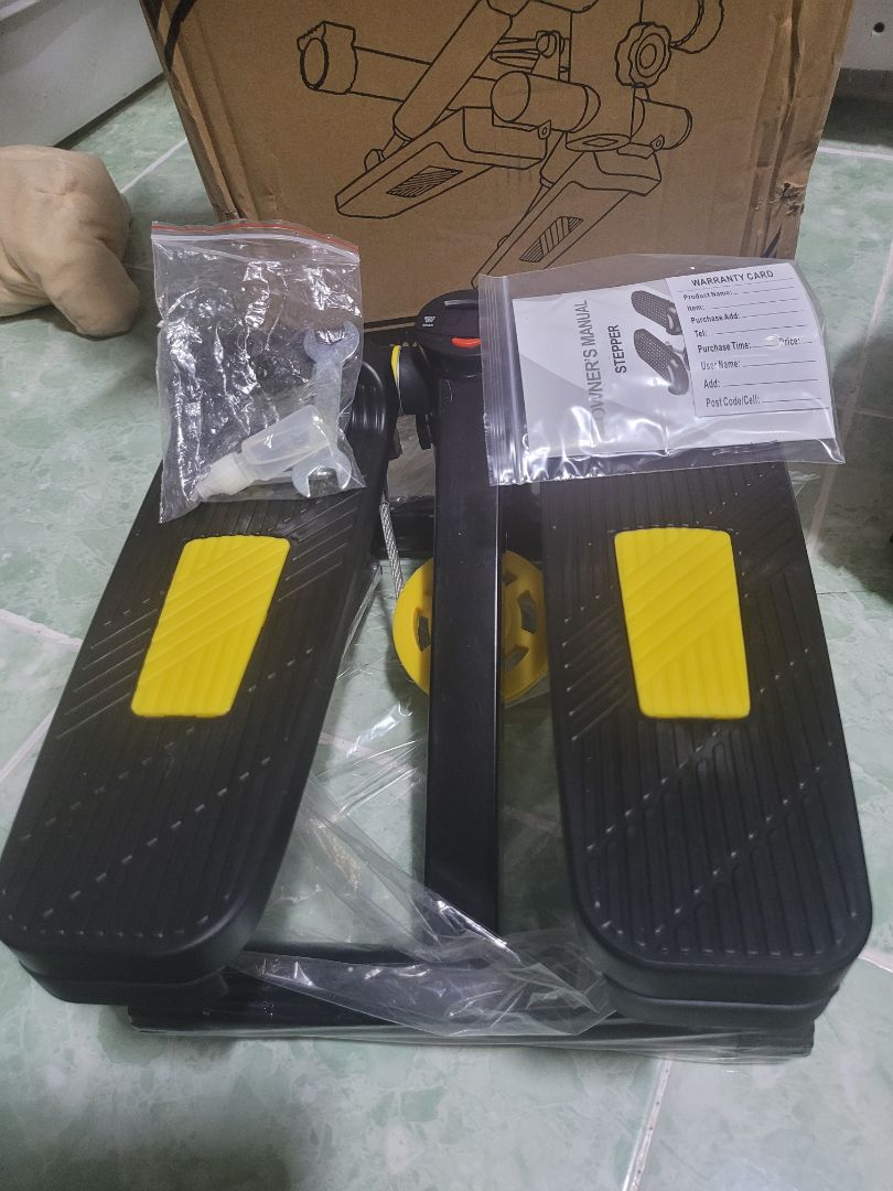 sản phẩm ok giống miêu tả.chỉ có cái đồng hồ đếm bước,,đui...then,, mà mình ko sử dụng nên thôi.