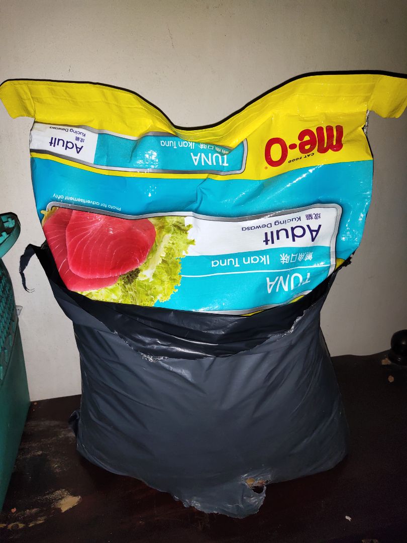 Hàng đóng gói cẩn thận. Giao hàng nhanh, nhân viên giao hàng lịch sự, vui vẻ. Mua dự trữ nên chưa khui bao (hàng xá) nên chưa đánh giá được chất lượng, nhưng đã mua lần trước rồi nên tin tưởng shop và Tiki. Sẽ còn ủng bôn tiếp. Hàng đóng gói cẩn thận. Giao hàng nhanh, nhân viên giao hàng lịch sự, vui vẻ. Mua dự trữ nên chưa khui bao (hàng xá) nên chưa đánh giá được chất lượng, nhưng đã mua lần trước rồi nên tin tưởng shop và Tiki. Sẽ còn ủng bôn tiếp.