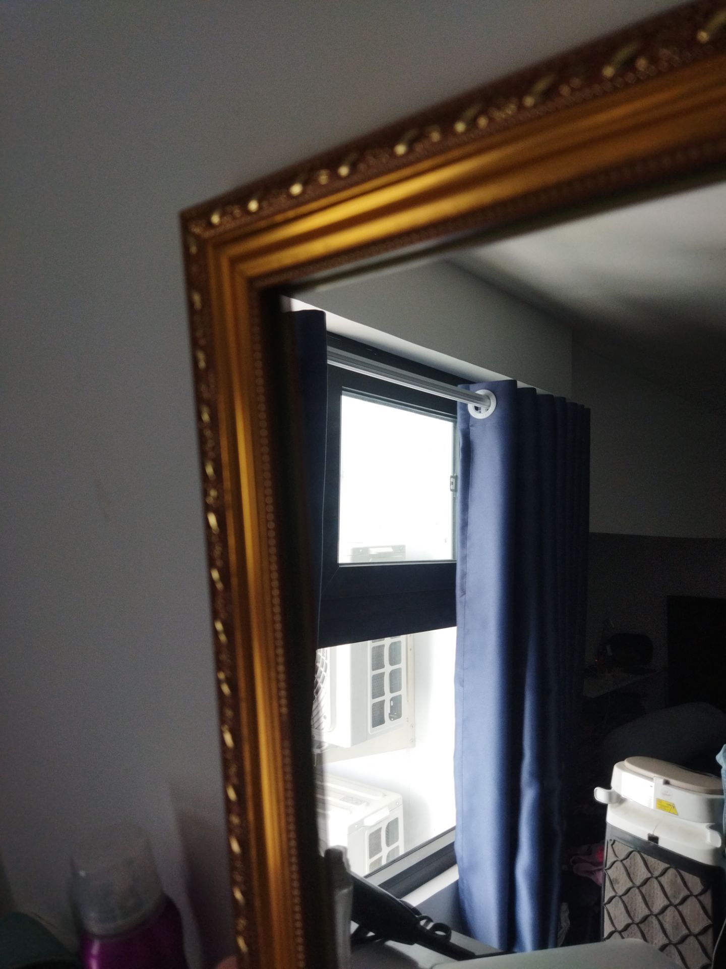 gương tốt, trong veo, hình ảnh trung thực. rất đáng tiền