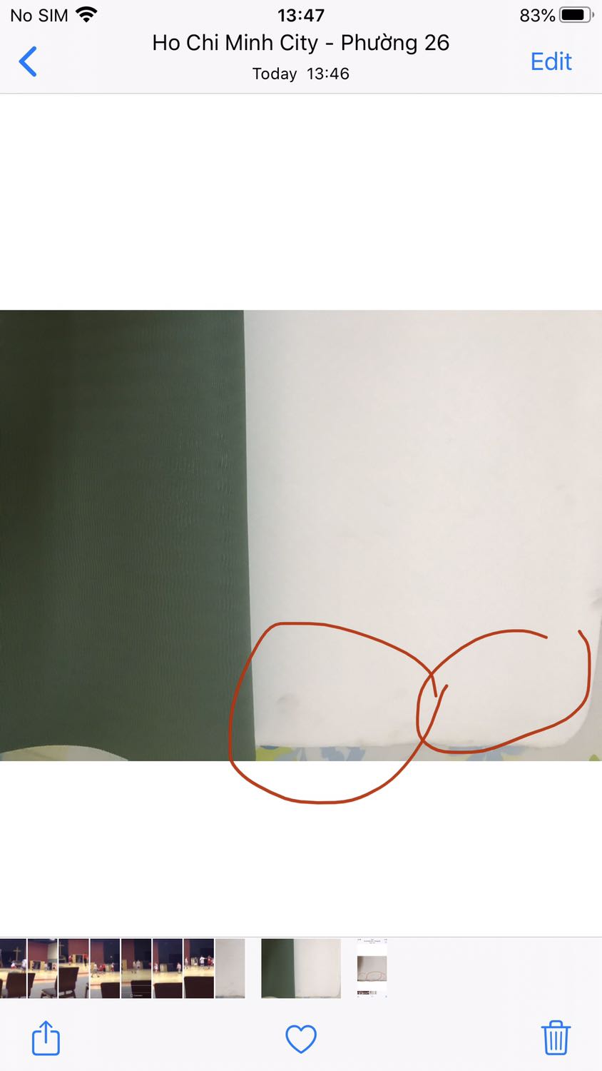 Thảm yoga hình 2 màu  hồng tím rất đẹp khi giao hàng màu xanh riêu và trắng rất xấu . Kiểm tra có vết dơ và thảm  mỏng . Thảm giống như hàng bị trả về không phải hàng mới vì có những chổ bị *** .
Thật thất vọng !