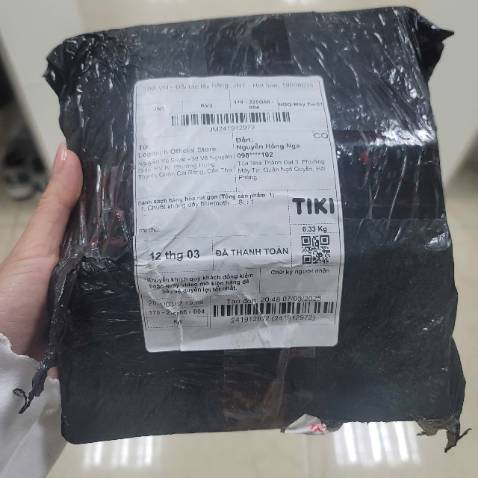 Đóng gói sản phẩm bằng bia carton quấn quanh. Thực sự nhìn không thuận mắt, cảm giác rẻ tiền. Hy vọng cửa hàng đóng vào hộp carton cho đẹp