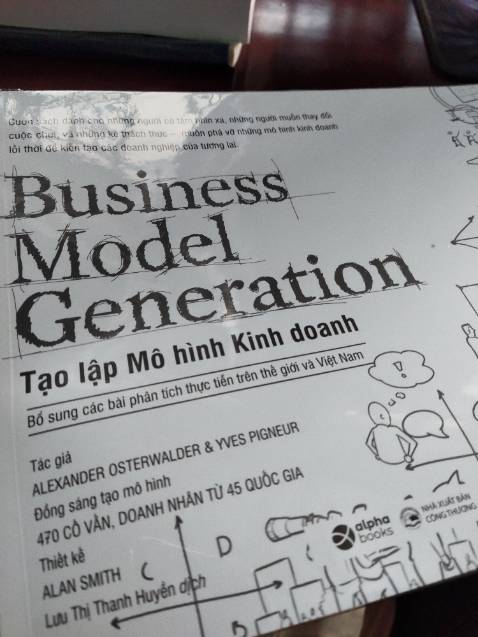 Nội dung rất hay kiến thức chuyên sâu nhưng dễ hiểu. Sách in màu bắt mắt trình bày dễ nhìn dễ đọc. Khổ sách lớn sách rất mới, xuất bản 2022.

Dịch vụ Tiki rất tốt giao sách trong ngày rất nhanh, đóng gói hộp giấy lịch sự. Mình rất hài lòng