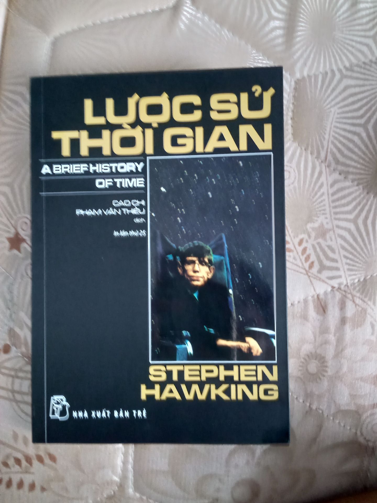 Quá Ok nhưng trong quá trình giao hàng đề nghị ad cẩn thận vs sách ạ! Đằng sau nó có 1 vài chấm lúng vào không đẹp mắt cho lắm ạ!Vs dân yêu sách như mình thì đó là 1 nỗi đau đấy:vvv
